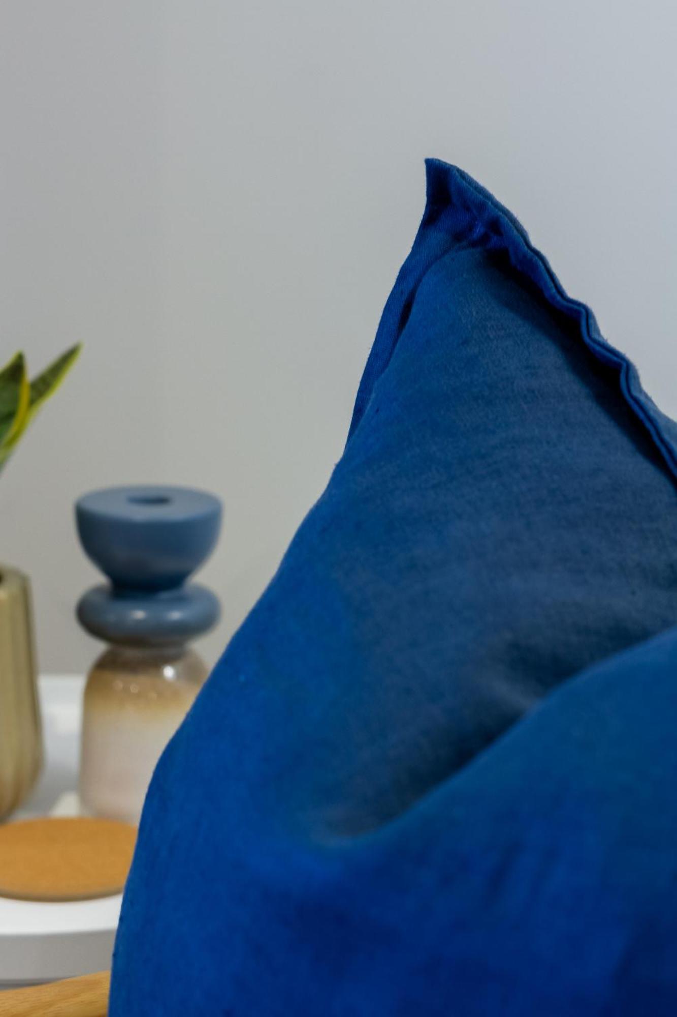 Downtown Comfort: Modern With Backyard Apartamento Christchurch